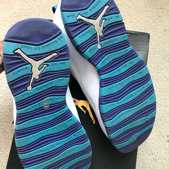 “Charlotte” Air Jordan 10 Retro - Picture 4 of 5